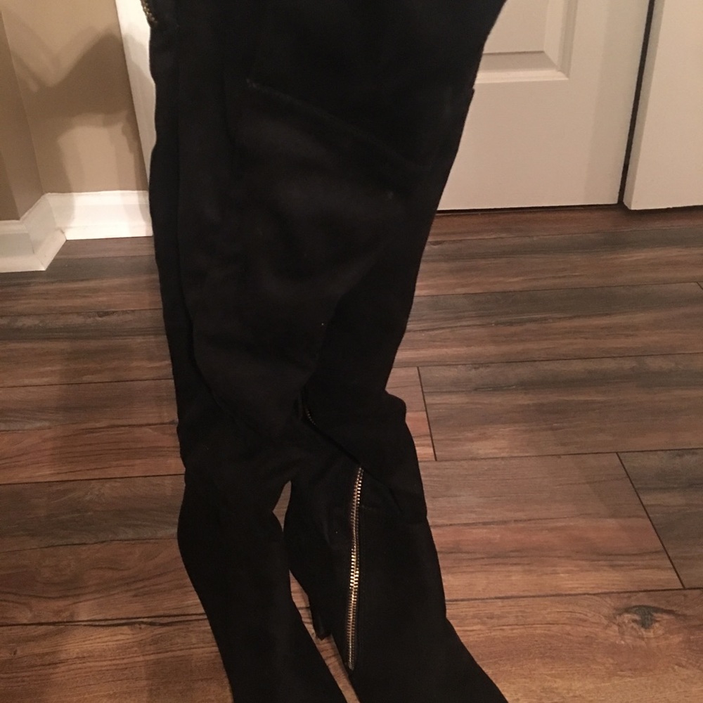 Knee high boots - Picture 5 of 5